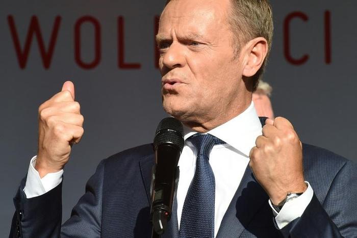 Outgoing EU Council President Donald Tusk has accused the governing conservatives from his home country of Poland of exploiting state institutions for political purposes and propaganda