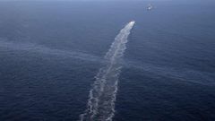 New estimate for an oil leak: A thousand times worse than rig owner says