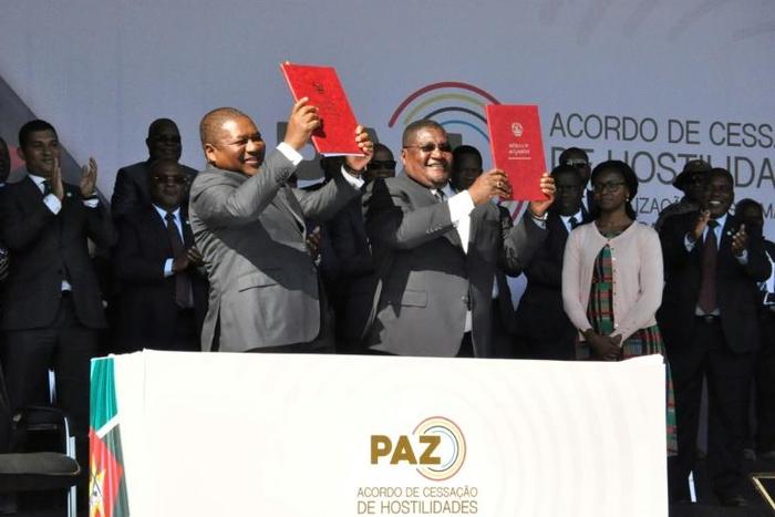 On August 1, President Filipe Nyusi, left, and Renamo leader Ossufo Momade signed a precursor pact to end military hostilities
