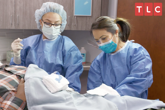 Dr. Pimple Popper Pulls Huge Lipoma From Man's Hip