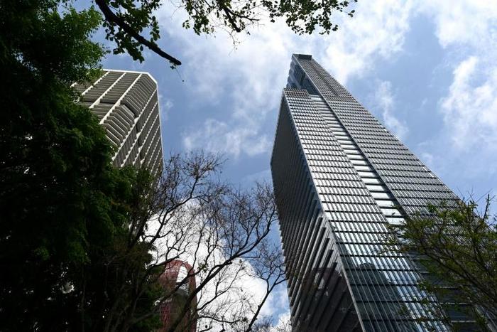 James Dyson's new property in Wallich Towers has five bedrooms, a private garden and a viewing deck on the 62nd floor