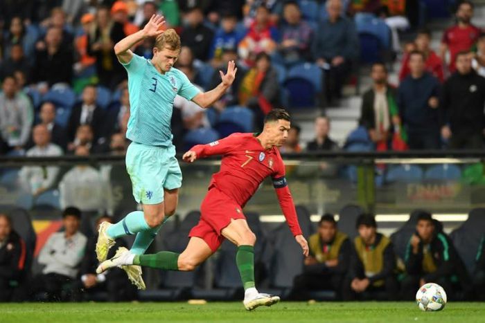 Italian powerhouses Juventus are on the hunt for star Dutch defender and Ajax captain Matthijs de Ligt and are reportedly prepared to pay more than 70 million euros, according to De Telegraaf newspaper