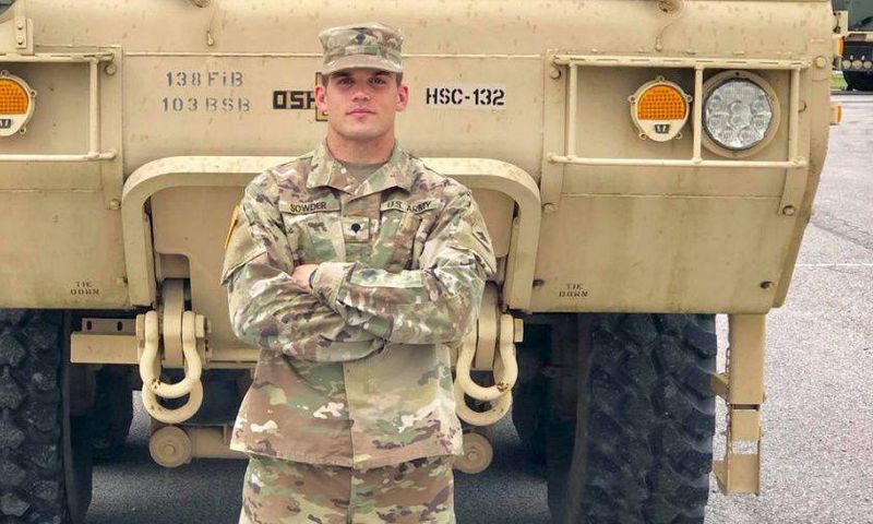 This Soldier Broke Records on Army Fitness Test