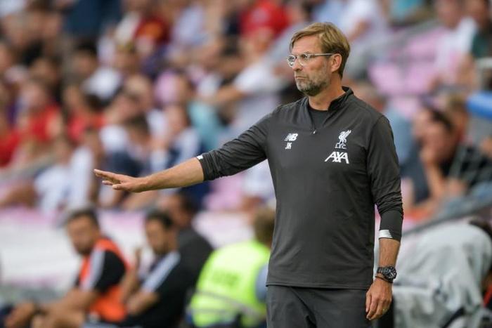 Liverpool manager Jurgen Klopp says his players must learn to cope with the pressure of being European champions