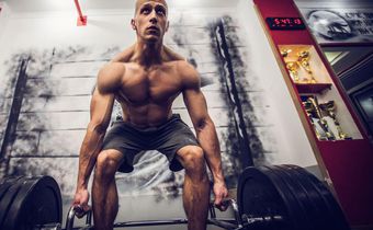 Struggling With Deadlift Form? Try The Hex Bar.