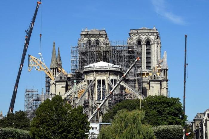 Work to secure the cathedral was suspended on July 25 to allow for decontamination of the lead that had spread during the fire