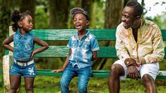 Ghanaian musician, Okyeame Kwame and his kids