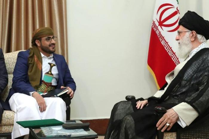 Iran's supreme leader Ayatollah Ali Khamenei has renewed support for Yemen's Huthi rebels in talks with their spokesman Mohammed Abdul Salam, and accused Saudi Arabia and the United Arab Emirates of a "plot" to partition the war-torn country