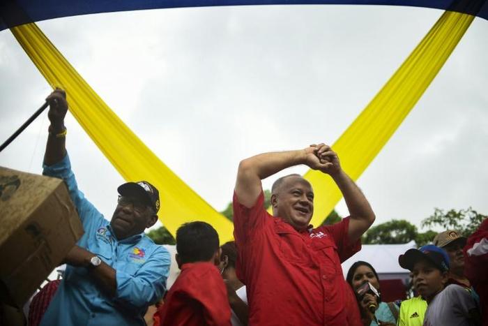 Diosdado Cabello (right) insists that there will be no acquiescence to opposition demands to hold early presidential elections despite ungoing peace negotiations
