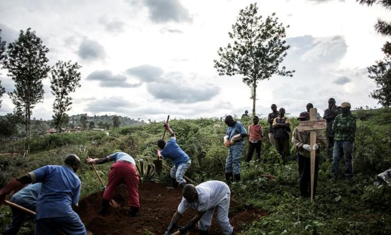 The current Ebola outbreak in DRC has left more than 1,800 people dead, the health ministry says