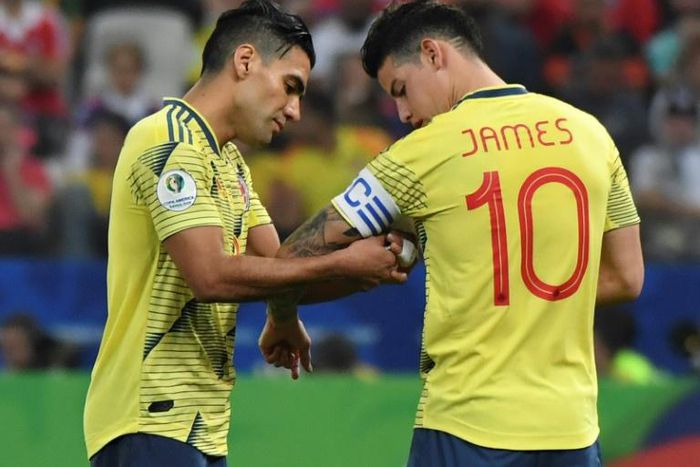 Colombia's Radamel Falcao (L, pictured June 2019) and James Rodriguez (R) will not play in the friendlies against Brazil and Venezuela due to injuries
