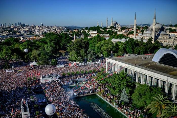 It is the second time this year that Imamoglu, of the Republican People's Party (CHP), has been handed the keys to the city