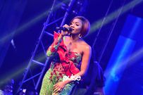 Simi performing live at Homecoming concert 2019