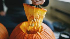 Dr. Pimple Popper Removes a Recurrent Cyst