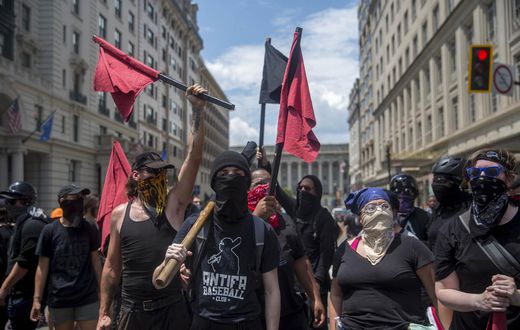 Far-Right Groups Face Off With Counterprotesters in Washington