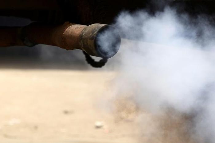Car manufacturers are concerned the US market could be split into two because of a fight on emission limits