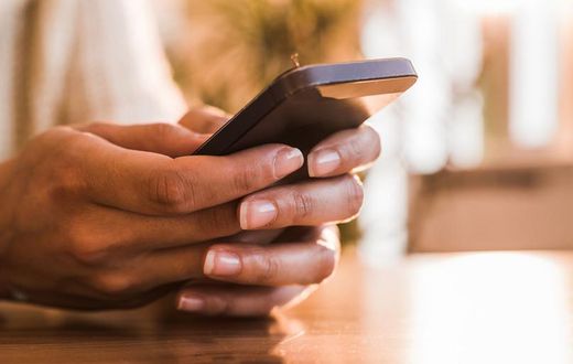 Read This Now If You're Debating Texting Him