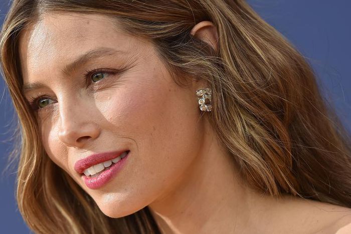 Jessica Biel Tries To 'Clarify' Vaccination Stance