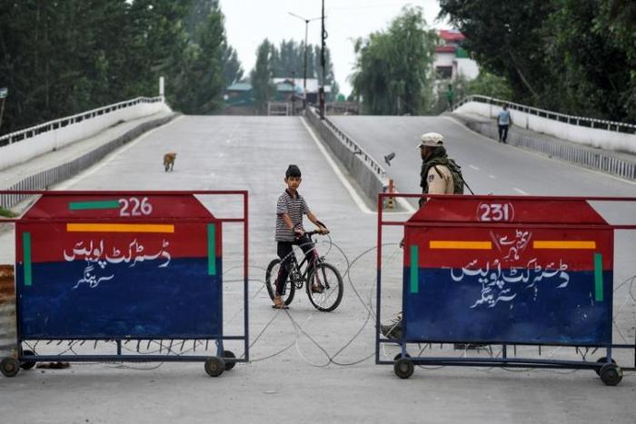 Home to just over a million people, Srinagar now looks like a ghost-town