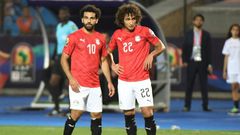 Mohamed Salah has been criticised for his perceived support for Amr Warda (R) who was thrown out of the Egypt squad following sexual harassment claims before being reinstated