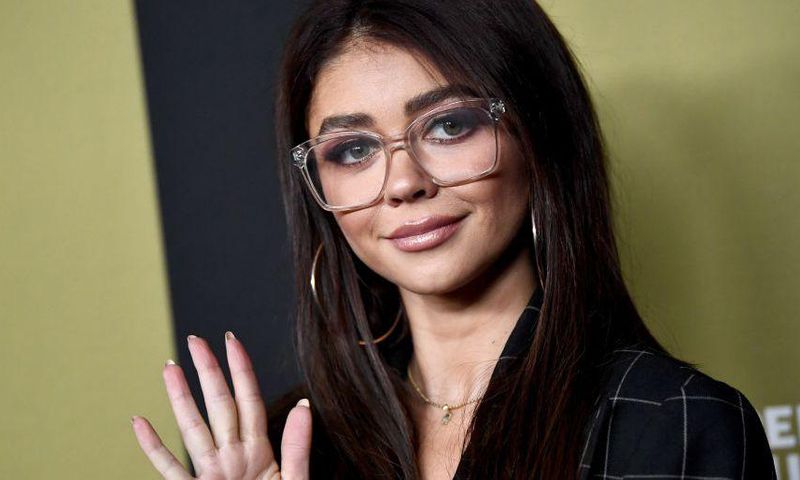 Sarah Hyland Shares Skincare Selfie On Instagram
