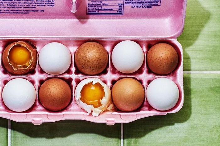 What’s The Difference Between White & Brown Eggs?
