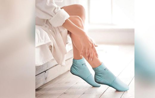 These Cooling Socks Make Foot Pain Disappear