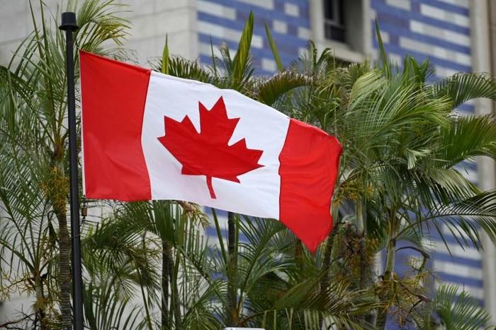 Canada already announced the closing of its embassy in Caracas, blaming the Venezuelan government for refusing to acredit diplomats