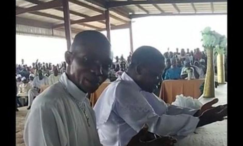 Two pastors dump Christianity to accept Islam during Ramadan lecture (photos)
