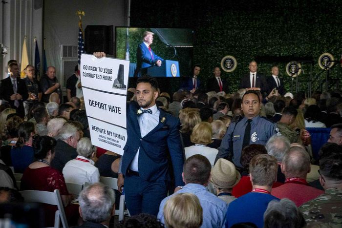 Trump Praises American Democracy, Then Plies Its Divisions