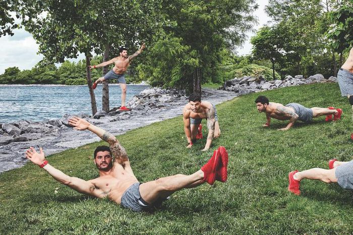 This Bodyweight Workout Gets You Shredded Outside