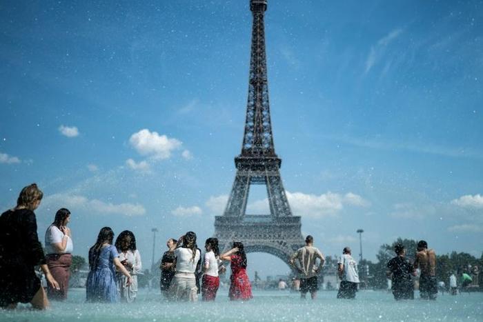 Paris has become the latest world city to declare a "climate emergency"
