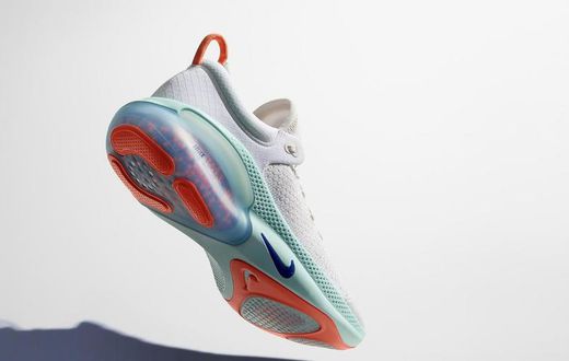 These Sneakers Got Me Hooked on Running in a Week