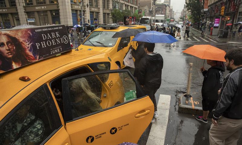New York Needs a New Taxi Chief. A Battle Is Getting in the Way.