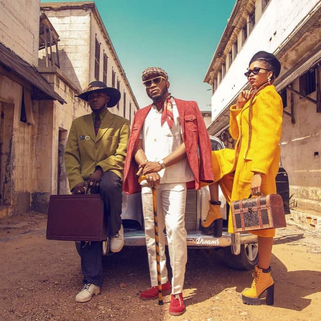 Nana Boroo in Fine Boy music video