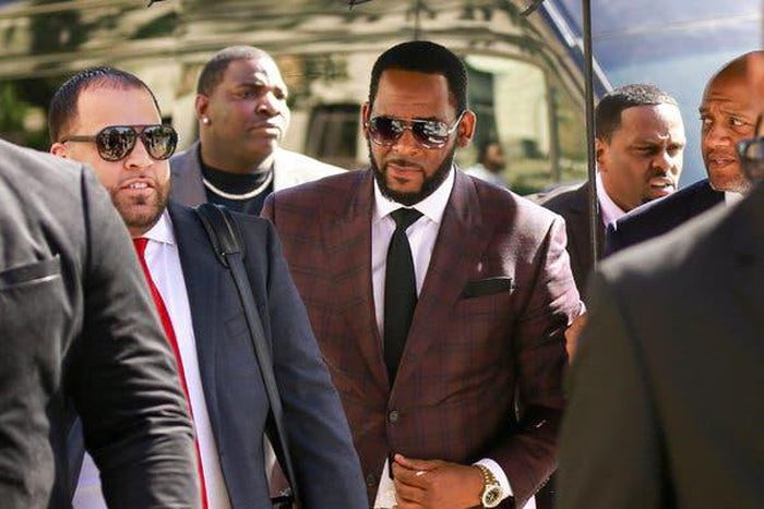 Key witness is cooperating in case against R&B star