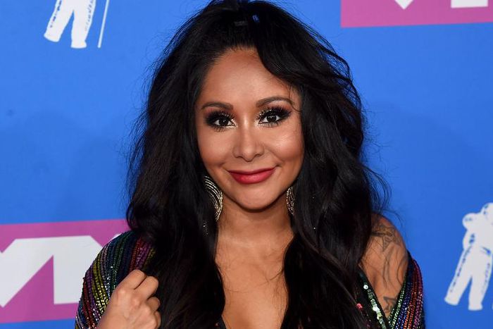 Snooki Just Shared A Bikini Pic 2 Weeks Postpartum