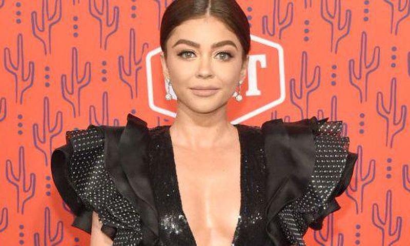 Sarah Hyland Shares No-Makeup Selfie On Instagram