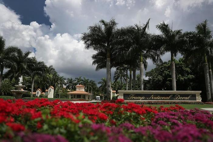 A strip club said it has scrapped a planned charity golf tournament that was to be held at the Trump National Doral course in Florida