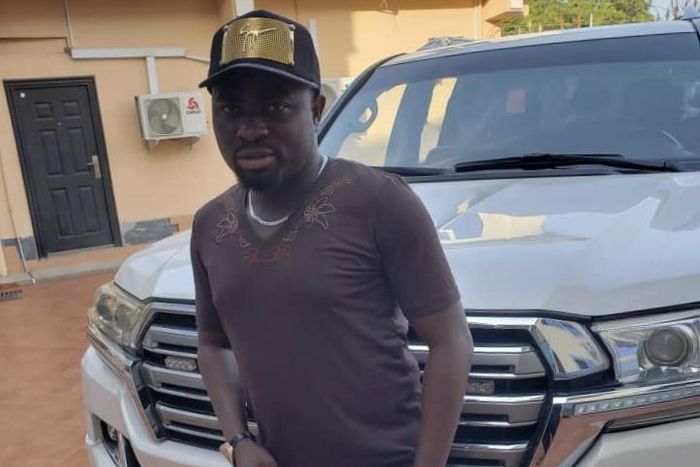 Rev Obofour  gifts Bro Sammy brand new Land Cruiser