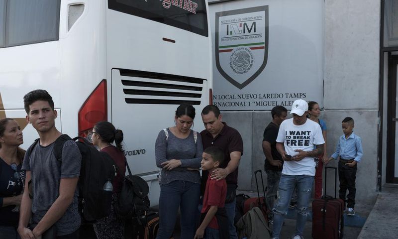 U.S. Can Block Migrants Seeking Asylum, but Only in Some States, Appeals Court Rules