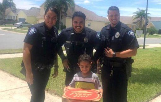 Police buy pizza for hungry boy after he called their emergency number