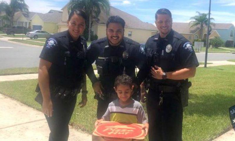 Police buy pizza for hungry boy after he called their emergency number