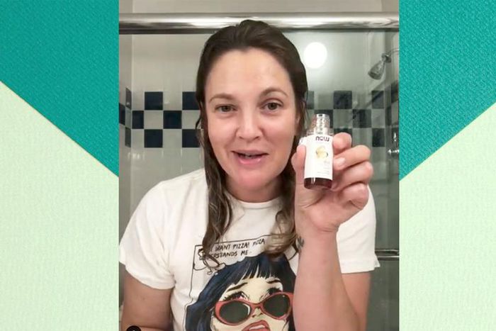 Drew Barrymore Share Her Two Favorite Facial Oils