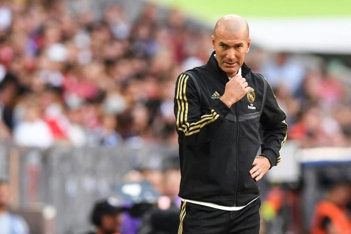 Zinedine Zidane could only watch from the sidelines in Munich as his Real Madrid team lost again