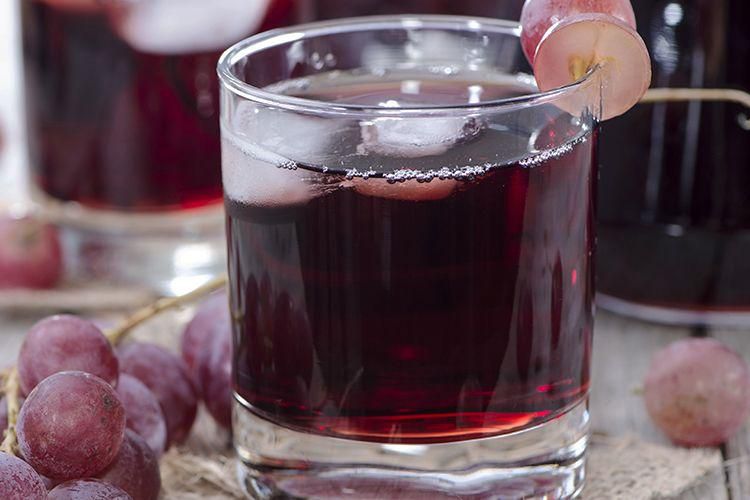 7 Bedtime Beverages That Can Help You Lose Weight