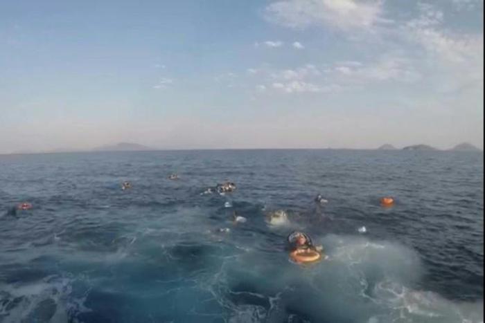 Eight dead after migrant boat sinks off Turkish coast: coastguard