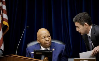 'Too Bad,' Trump Says of Attempted Break-In at Cummings' Home