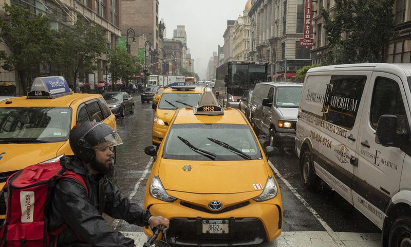 Prosecutors Claim Lavish Bribes Oiled Taxi Industry Corruption