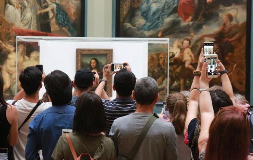 Want to See the Mona Lisa? Get in Line